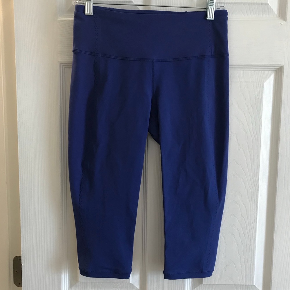Lululemon crops!